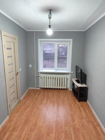 Купить двухкомнатную квартиру на улице Ленина в Тюменской области. Вариант № 692227, 5, площадь -  квм, цена 3999000 рублей