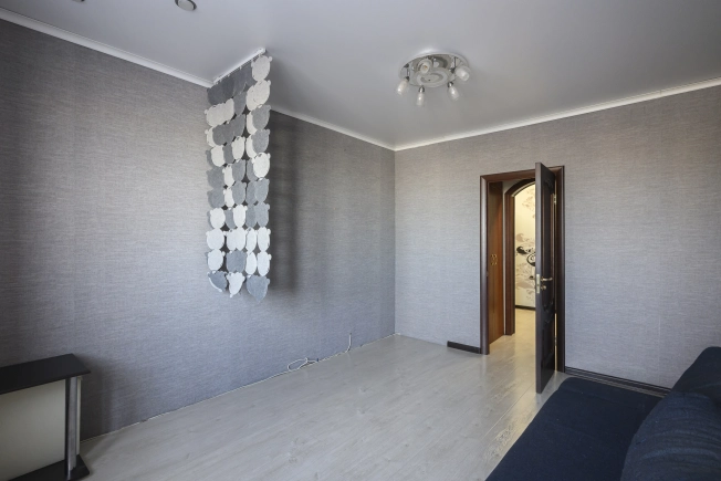 Купить трехкомнатную квартиру у метро Коммунарка в Москве. Вариант № 8845570, 23, площадь -  квм, цена 14200000 рублей