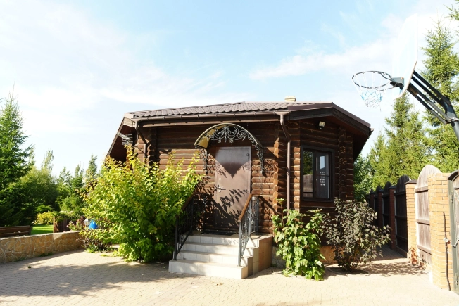 Купить дом на улице 8-я Берёзовая в Тюменской области. Вариант № 5441400, 28, площадь -  квм, цена 29500000 рублей