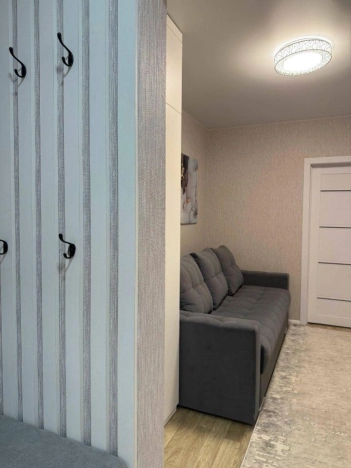 Купить двухкомнатную квартиру в Новосибирской области. Вариант № 10006522, 26, площадь -  квм, цена 7900000 рублей