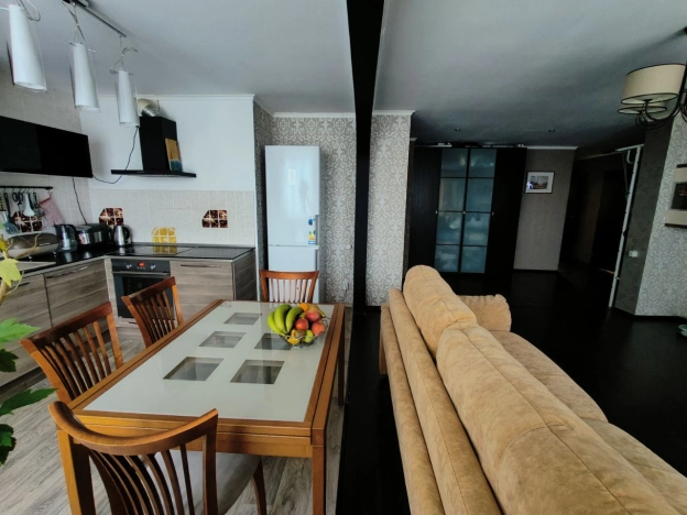 Купить квартиру в ЖК Зенит в Нижнем Новгороде. Вариант № 47602, 3, площадь -  квм, цена 15700000 рублей