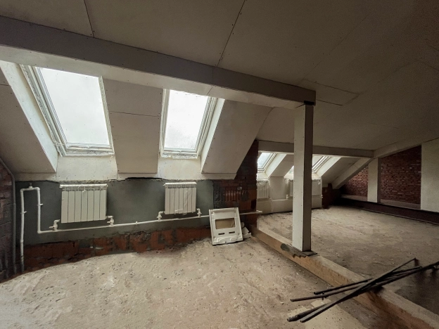 Купить трехкомнатную квартиру на улице Лихарево в Рязанской области. Вариант № 21288, 4, площадь -  квм, цена 3800000 рублей