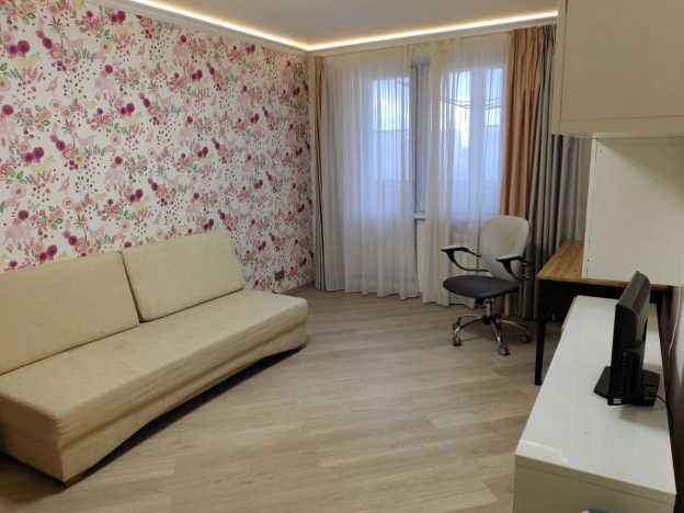 Купить квартиру в Москве. Вариант № 8783696, 6, площадь -  квм, цена 17900000 рублей