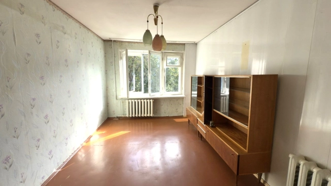 Купить квартиру в Брянской области. Вариант № 5922267, 4, площадь -  квм, цена 3990000 рублей