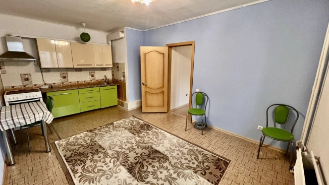 Купить однокомнатную квартиру в Новосибирской области. Вариант № 9804886, 8, площадь -  квм, цена 4000000 рублей