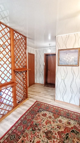 Купить квартиру на улице Мельничная в Омске. Вариант № 9248, 5, площадь -  квм, цена 3100000 рублей