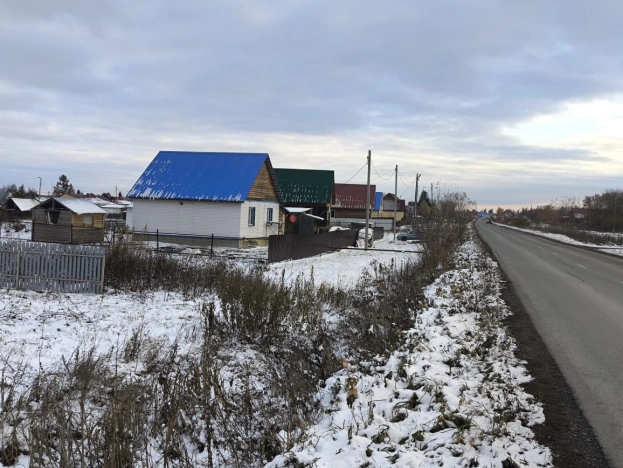 Купить земельный участок в Тюменской области. Вариант № 6137587, 2, площадь -  квм, цена 990000 рублей