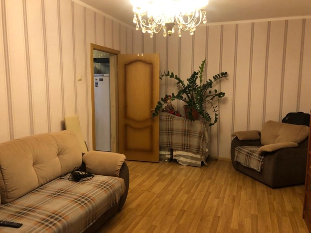 Купить квартиру на вторичке в Москве. Вариант № 5475, 6, площадь -  квм, цена 23000000 рублей