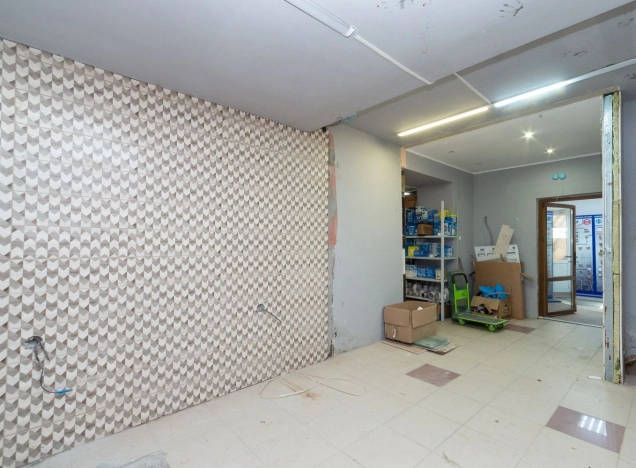 Купить коммерческую недвижимость в Тобольске. Вариант № 1556, 25, площадь -  квм, цена 39000000 рублей