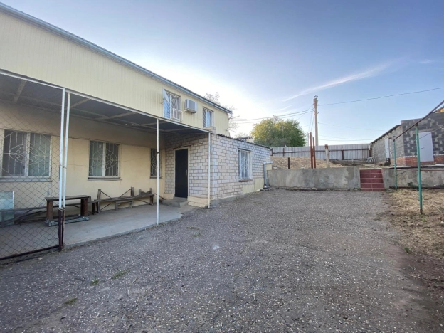 Купить дом на улице Парковая в Элисте. Вариант № 10290, 17, площадь -  квм, цена 8000000 рублей