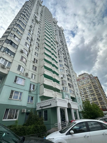 Купить двухкомнатную квартиру на улице Молодёжная в Красногорске. Вариант № 2665296, 0, площадь -  квм, цена 15800000 рублей