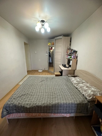 Купить двухкомнатную квартиру на вторичке в Микрорайоне 4-й, Элиста в Элисте. Вариант № 5111, 3, площадь -  квм, цена 5300000 рублей