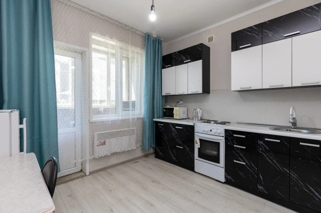 Купить однокомнатную квартиру в Амурской области. Вариант № 851326, 4, площадь -  квм, цена 4600000 рублей