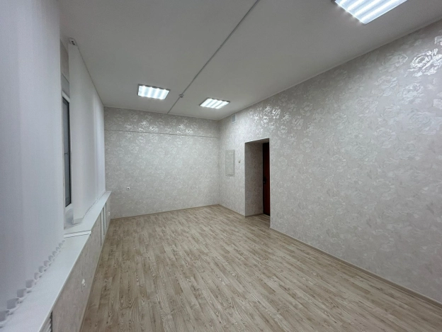 Купить офисы в Сыктывкаре. Вариант № 10490948, 5, площадь -  квм, цена 2850000 рублей