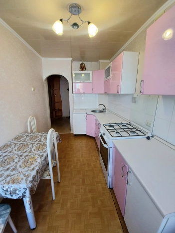 Купить трехкомнатную квартиру на улице Молодёжная в Республике Татарстан (татарстан). Вариант № 13176, 3, площадь -  квм, цена 5387000 рублей