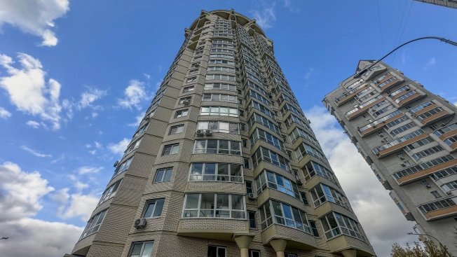 Купить квартиру в Москве. Вариант № 6930297, 14, площадь -  квм, цена 21000000 рублей