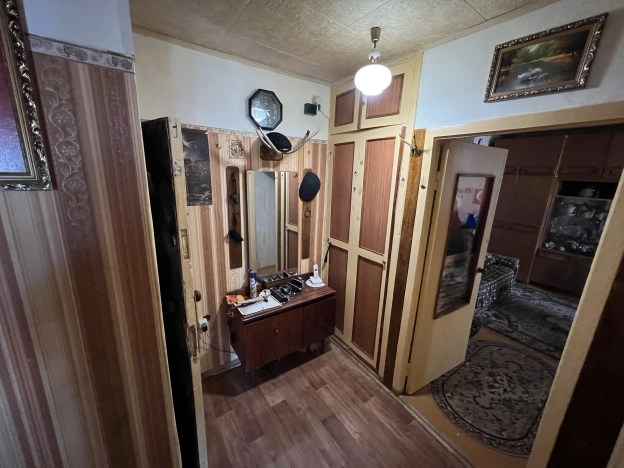 Купить двухкомнатную квартиру на улице Школьная в Калужской области. Вариант № 53241, 10, площадь -  квм, цена 2100000 рублей