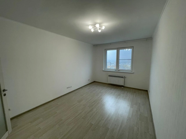 Купить трехкомнатную квартиру в СЗАО в Москве. Вариант № 6869499, 6, площадь -  квм, цена 33000000 рублей