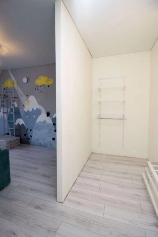 Купить четырехкомнатную квартиру в Новосибирской области. Вариант № 8448588, 14, площадь -  квм, цена 17999999 рублей