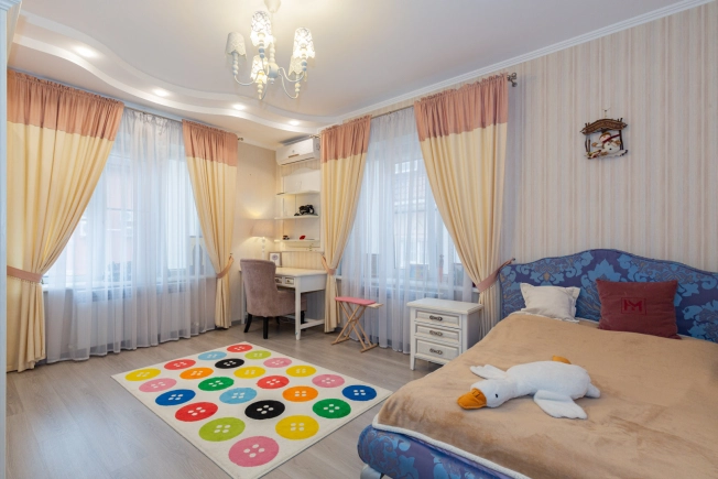 Купить дом на улице Курортная в Ростове-на-Дону. Вариант № 28937, 35, площадь -  квм, цена 99900000 рублей