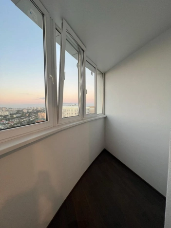 Купить однокомнатную квартиру в Краснодаре. Вариант № 10219147, 12, площадь -  квм, цена 6200000 рублей