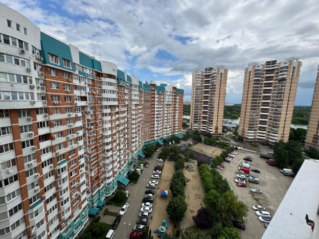 Купить однокомнатную квартиру на улице Героев-Разведчиков в Краснодаре. Вариант № 2053083, 1, площадь -  квм, цена 7500000 рублей