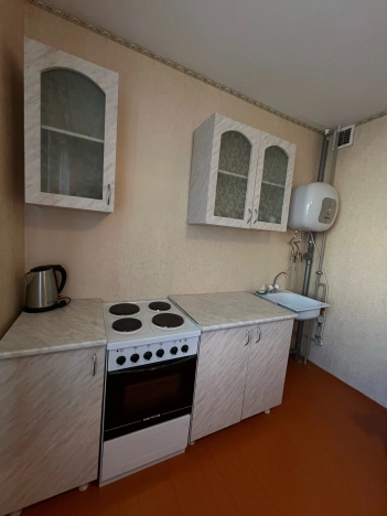 Купить квартиру в Вологодской области. Вариант № 4148744, 14, площадь -  квм, цена 1800000 рублей