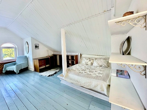 Купить однокомнатную квартиру на улице Пожарского в Суздале. Вариант № 3238274, 18, площадь -  квм, цена 15000000 рублей