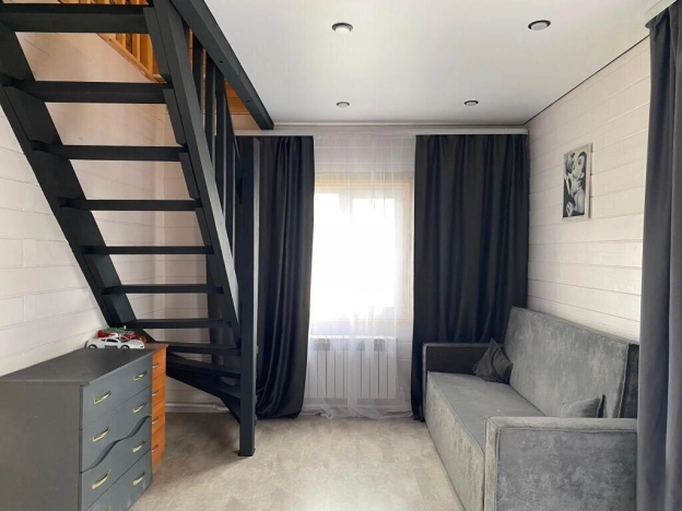 Купить дом на улице Тургенева в Новосибирске. Вариант № 8658527, 4, площадь -  квм, цена 5500000 рублей