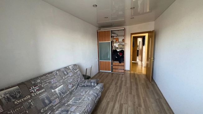 Купить трехкомнатную квартиру в Иркутске. Вариант № 6958782, 6, площадь -  квм, цена 8250000 рублей