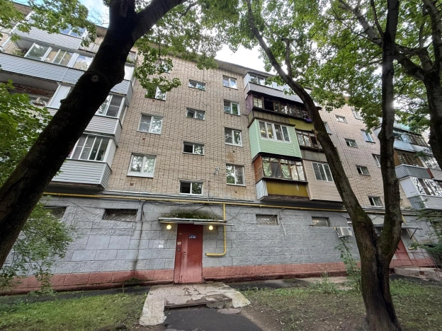 Купить трехкомнатную квартиру в Пушкине. Вариант № 1519079, 15, площадь -  квм, цена 6500000 рублей