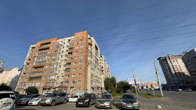 Купить однокомнатную квартиру в Омске. Вариант № 4140938, 19, площадь -  квм, цена 5700000 рублей