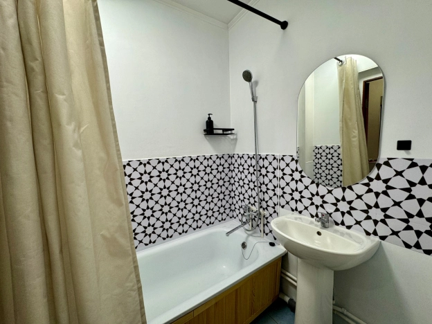 Купить Студию у метро Площадь Маркса в Новосибирске. Вариант № 8400173, 15, площадь -  квм, цена 3500000 рублей