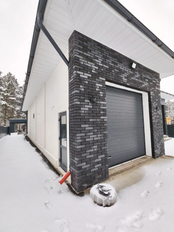 Купить дом на улице Лазурная в Иркутской области. Вариант № 8352437, 26, площадь -  квм, цена 13450000 рублей