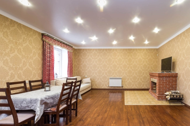 Купить дом на улице Цветочная в Тюменской области. Вариант № 7918597, 3, площадь -  квм, цена 15000000 рублей