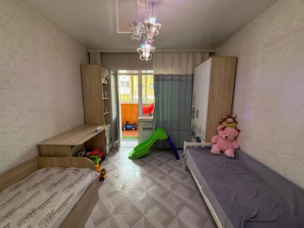 Купить квартиру в районе Ингодинский в Чите. Вариант № 3041532, 5, площадь -  квм, цена 8400000 рублей