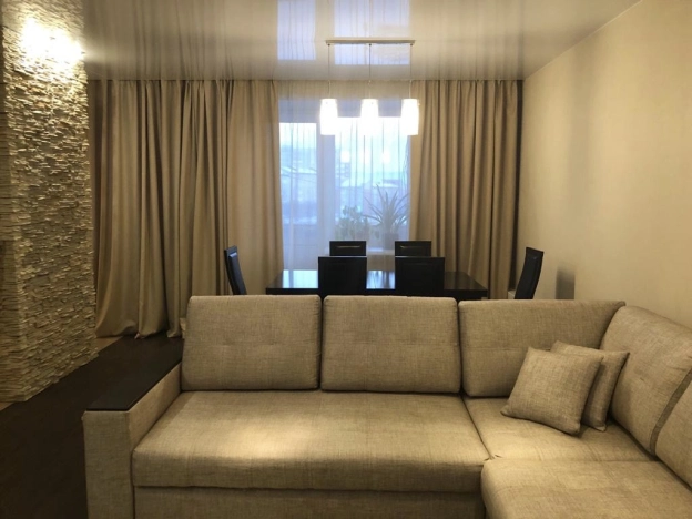 Купить двухкомнатную квартиру в районе Октябрьский в Улан-Удэ. Вариант № 396381, 2, площадь -  квм, цена 7980000 рублей