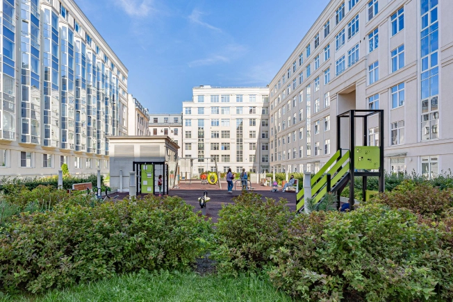 Купить пятикомнатную квартиру в Санкт-Петербурге. Вариант № 10245018, 3, площадь -  квм, цена 210000000 рублей