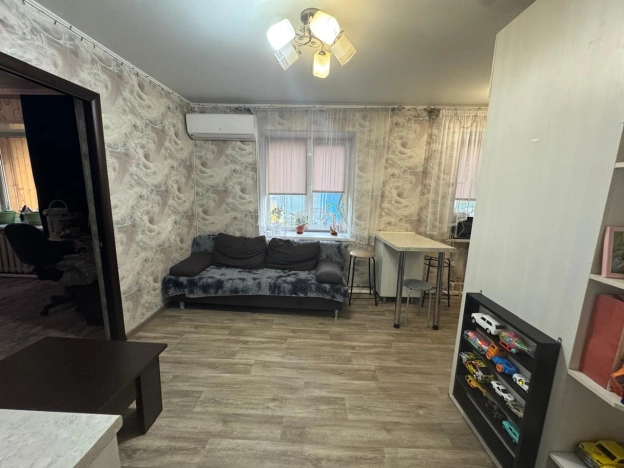 Купить трехкомнатную квартиру в Республике Татарстан (татарстан). Вариант № 5921953, 1, площадь -  квм, цена 3800000 рублей