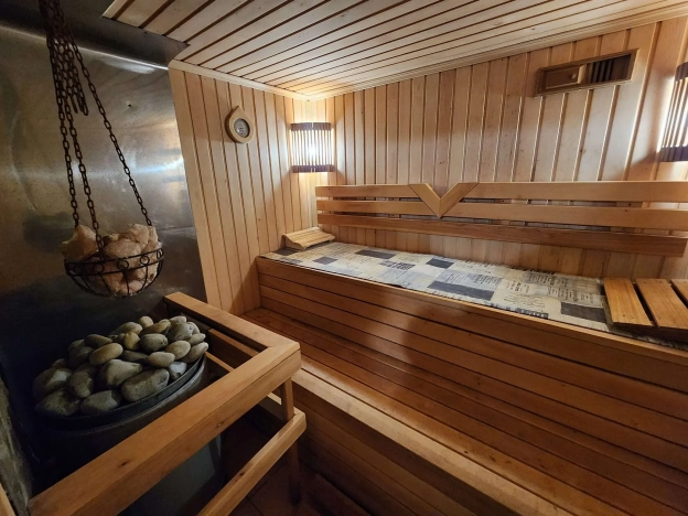 Купить дом на улице Тургенева в Новосибирске. Вариант № 7273956, 42, площадь -  квм, цена 90000000 рублей