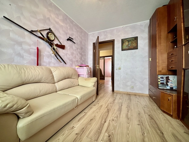 Купить трехкомнатную квартиру в Иванове. Вариант № 2026565, 14, площадь -  квм, цена 8900000 рублей