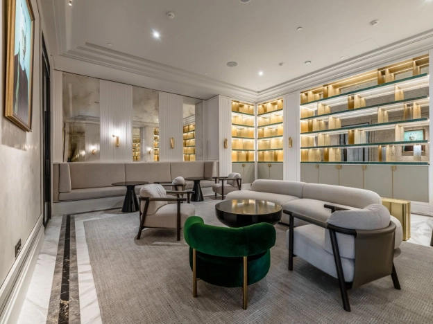 Купить квартиру в Москве. Вариант № 9330076, 31, площадь -  квм, цена 180000000 рублей