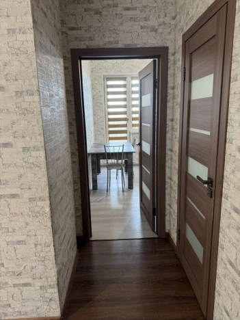 Купить двухкомнатную квартиру в Новосибирской области. Вариант № 10338520, 4, площадь -  квм, цена 8300000 рублей