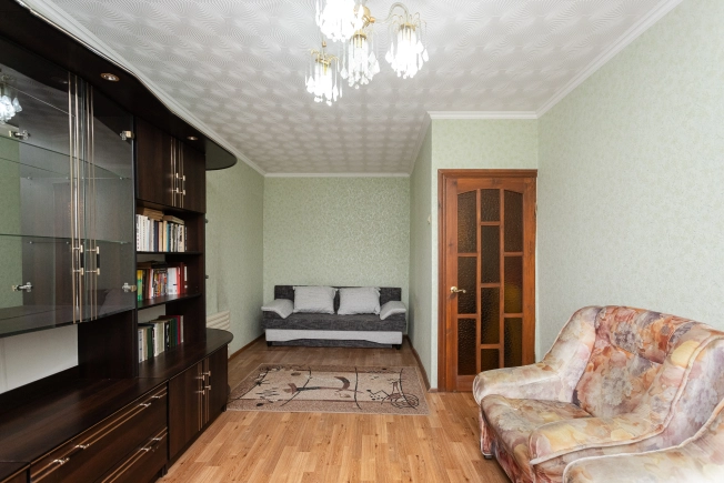 Купить однокомнатную квартиру в Калининграде. Вариант № 9280933, 1, площадь -  квм, цена 4950000 рублей