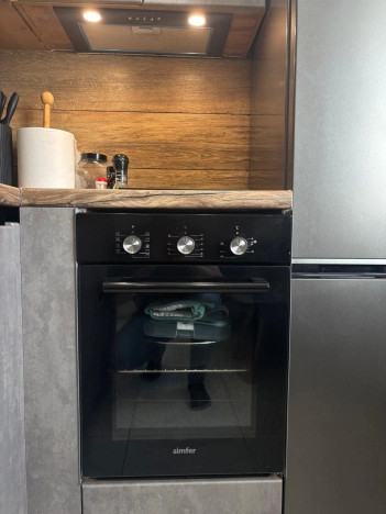 Купить двухкомнатную квартиру на улице Ленина в Тюменской области. Вариант № 5921785, 2, площадь -  квм, цена 3500000 рублей