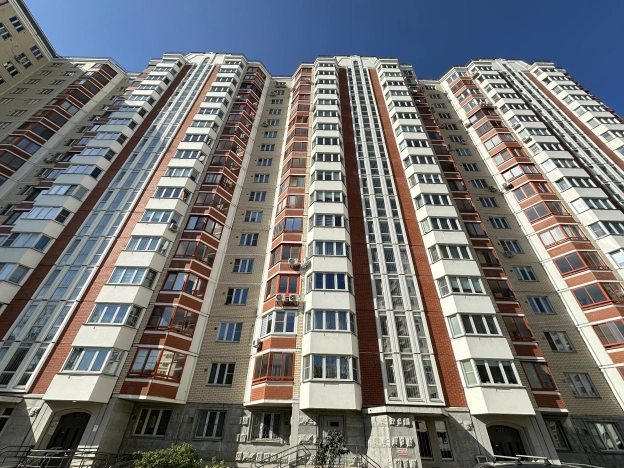 Купить трехкомнатную квартиру в Одинцове. Вариант № 3919042, 47, площадь -  квм, цена 15650000 рублей