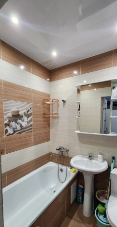 Купить квартиру на улице Комарова в Улан-Удэ. Вариант № 9274099, 9, площадь -  квм, цена 5100000 рублей