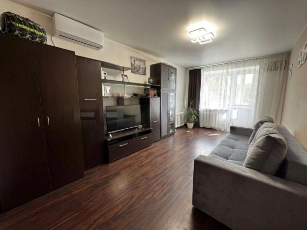 Купить двухкомнатную квартиру в Ростовской области. Вариант № 10358069, 0, площадь -  квм, цена 5800000 рублей