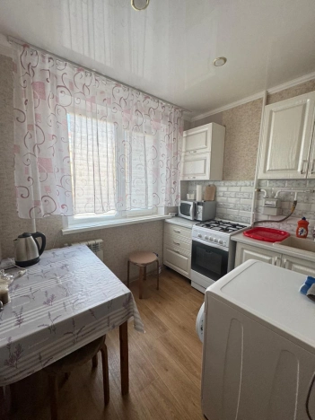 Купить квартиру на улице Новая в Ростовской области. Вариант № 10081770, 4, площадь -  квм, цена 4750000 рублей