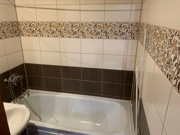 Купить трехкомнатную квартиру на улице Молодёжная в Республике Татарстан (татарстан). Вариант № 13784, 14, площадь -  квм, цена 3700000 рублей